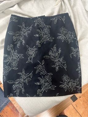 Vintage Silk Blend Ann Taylor Black Mini Skirt with White Floral Outline